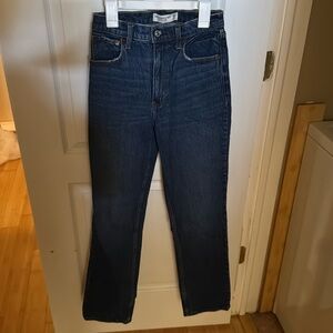 Abercrombie & Fitch Jeans. The 90s Straight Ultra High Rise Size 24 (00).
